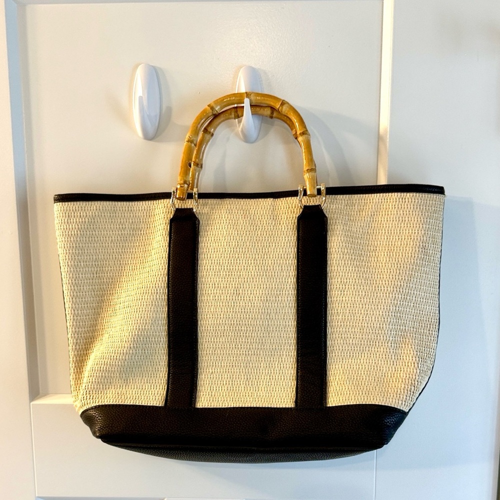 Shiraleah woven tote with bamboo handles